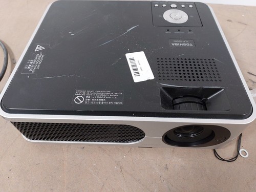 Toshiba tlp x2000 - tlp-x2000, vga