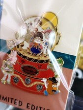Disney DEC Pin Snow Globe #11