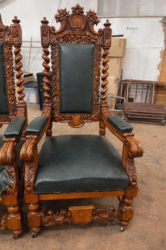 Pair throne chairs hand - throne,