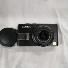 Panasonic Lumix LX DMC-LX2 Black Compact Digital Camera 10.2 MP w/Charger