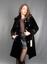 15677 NEW GLAMOROUS BLACK REAL