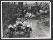 Photo 21.5cm x 16.5cm H. R. G