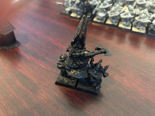 Large unpainted dwarf - dwarf, army