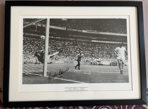 Gordon banks signed greatest - gordon,