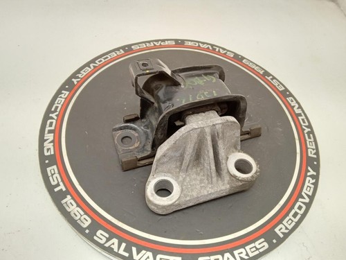 Vauxhall corsa gearbox mount - vauxhall,