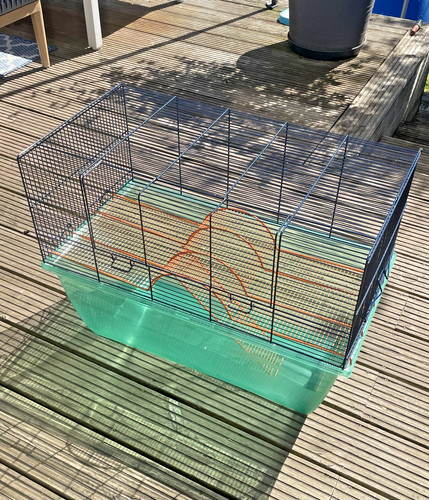 Gerbil cage large good - in,