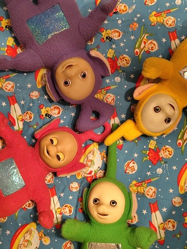 X 90s teletubbies - 💚,