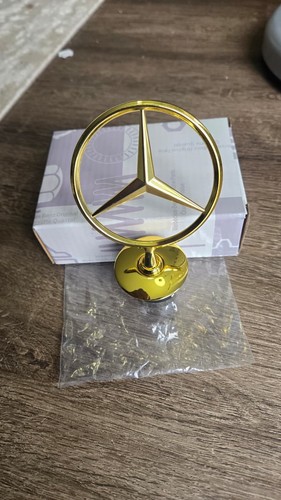Mercedes benz standing star - standing,