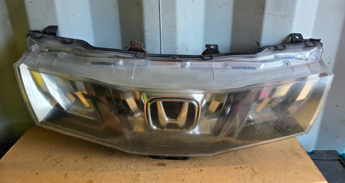 Honda civic front grille - 06-11,