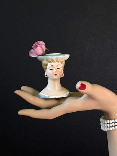 Vintage 1950s mini - , vase