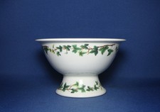 PORTMEIRION ~ THE HOLLY AND