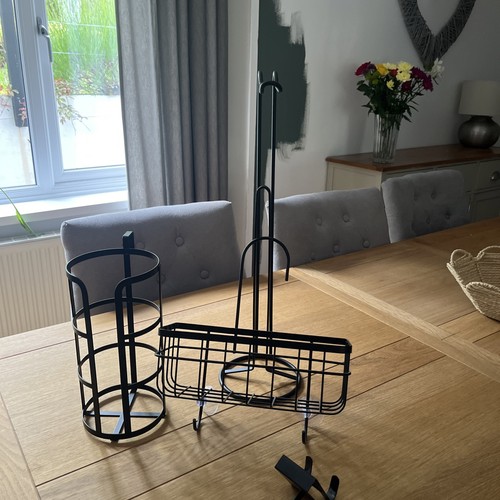 Black metal bathroom set - metal,