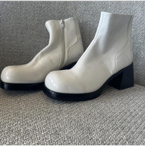 Boots in white - boots,