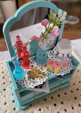 Miniature Dolls House 1 12