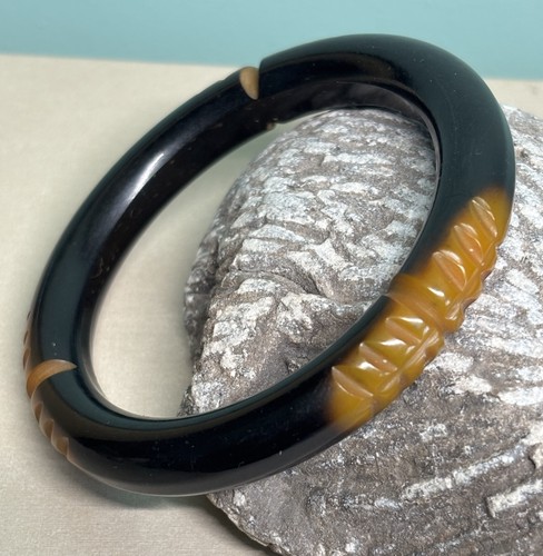 Vintage 1950s carved bakelite - vintage,