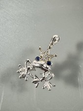 14k White Gold Dainty Frog