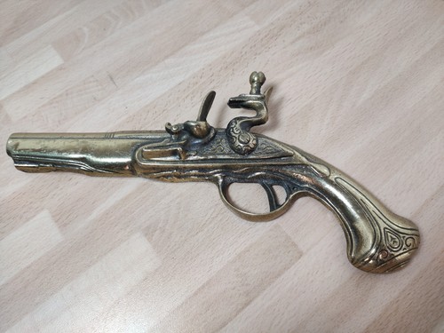 Brass replica flintlock - brass,
