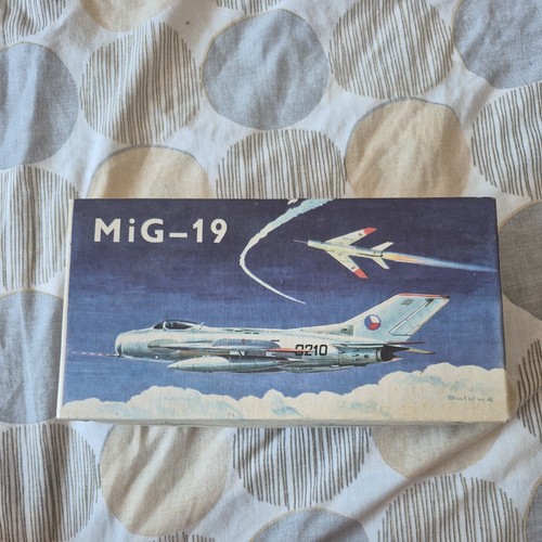 Kovozavody mig 72 model - 1/72,
