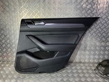 Passat passengers rear - b8,