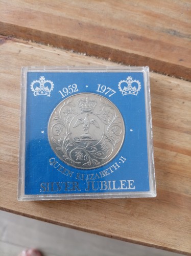 1977 queen elizabeth silver - queen, ii