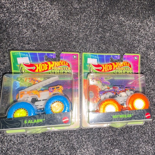 Hot wheels monster trucks glow - wheels,