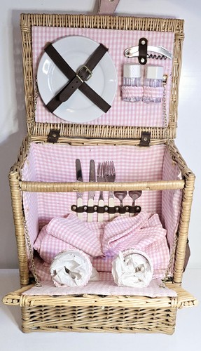 Vintage tall wicker picnic - tall,