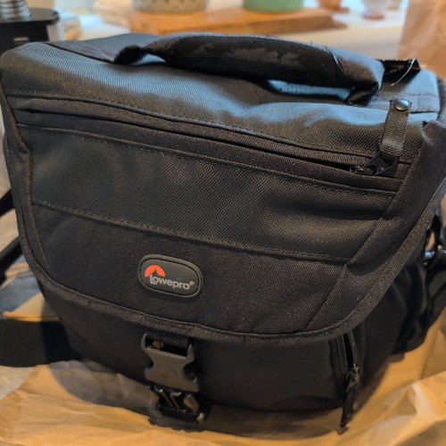 Lowepro nova 180 camera - lowepro, aw