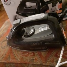 TEFALl 2400W  ULTRAGLIDE  STEAM IRON. Ex/condition