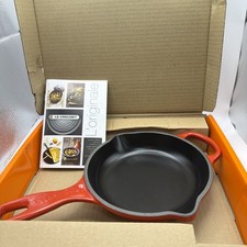 LE CREUSET Signature Cast Iron