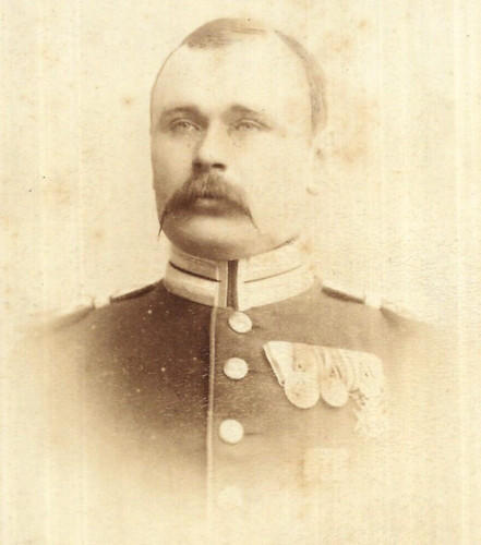 Victorian cabinet card photo - cabinet,