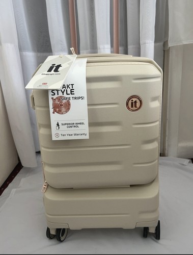 Bnwt luggage cream rose - luggage, &