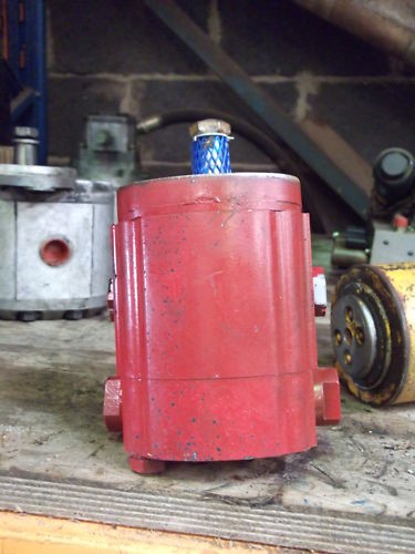 Parker hydraulic pump part - parker,