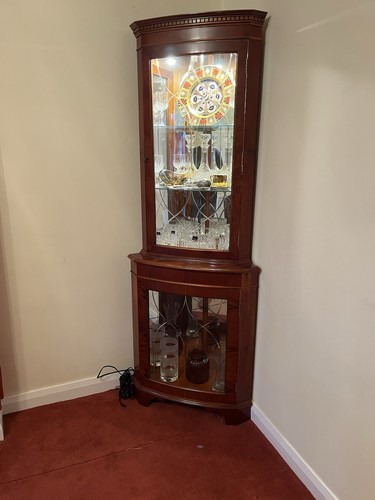 Mahogany corner display - mahogany,