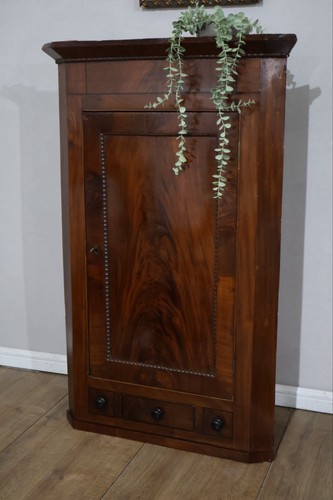 Beautiful mahogany corner - beautiful,