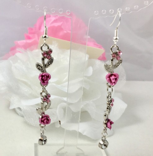 Silver tone pink metal - 2.5",