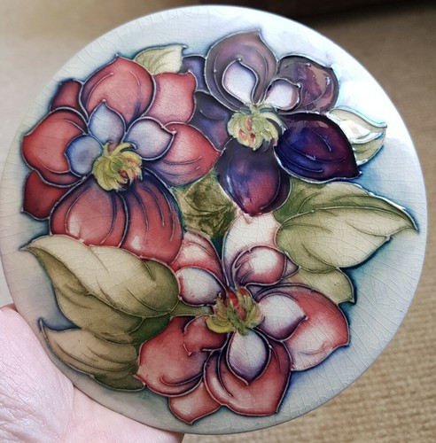 Unusual moorcroft domed plaque - unusual,
