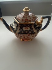 imari teapot