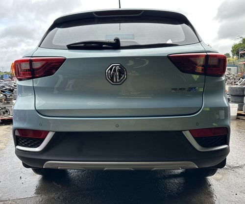 Pre facelift bumper - mg, ev