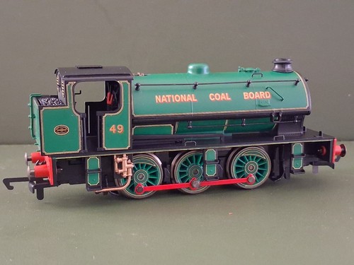 Rare hornby r2399 class j94 - rare,