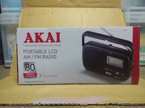 Akai portable fm radio - portable, am/fm