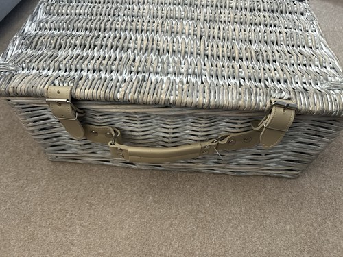 Picnic hamper basket - with, 2