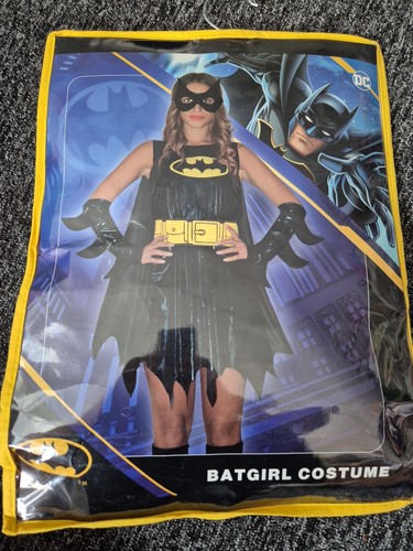 Batgirl costume size small - costume,