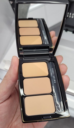 Bobbi brown skin - brown,