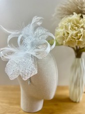 Women's Elegant Looped Wedding