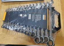 Halfords Advanced 16pc Ratchet