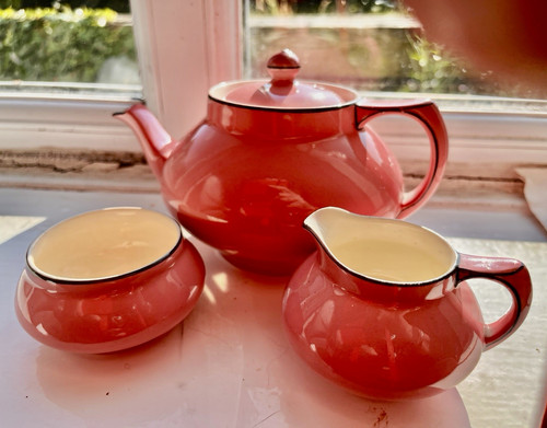 Ducal 1930s teapot - ,, sugar