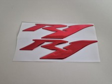 Yamaha red fairing badge - red,