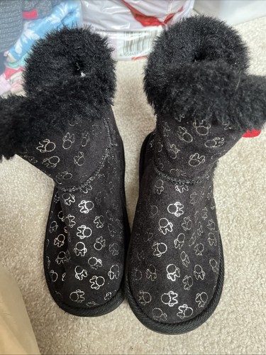 Ugg boots size 1 - ugg,