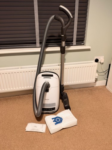 Miele complete compact - c3,