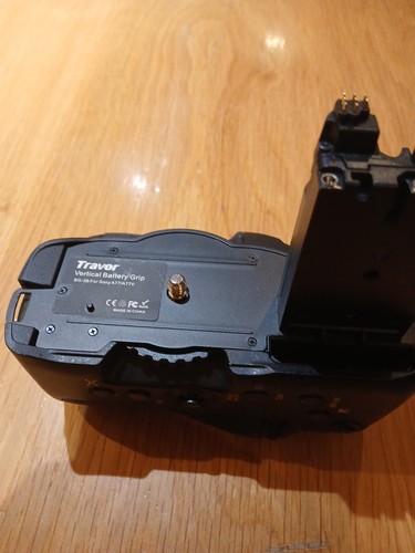 Travor vertical battery - travor, grip